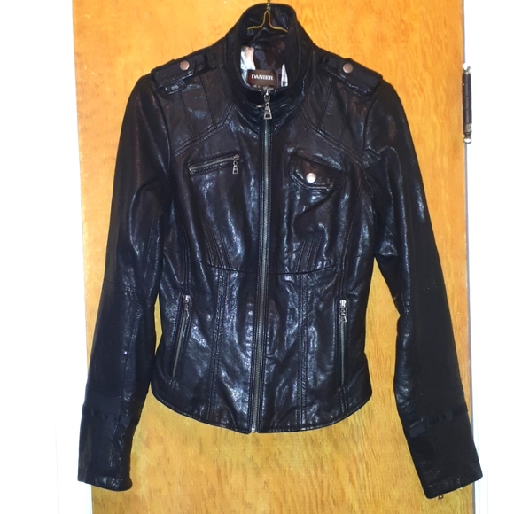 Danier Jackets & Blazers - Danier Ladies Leather Jacket Black sz 2xs
